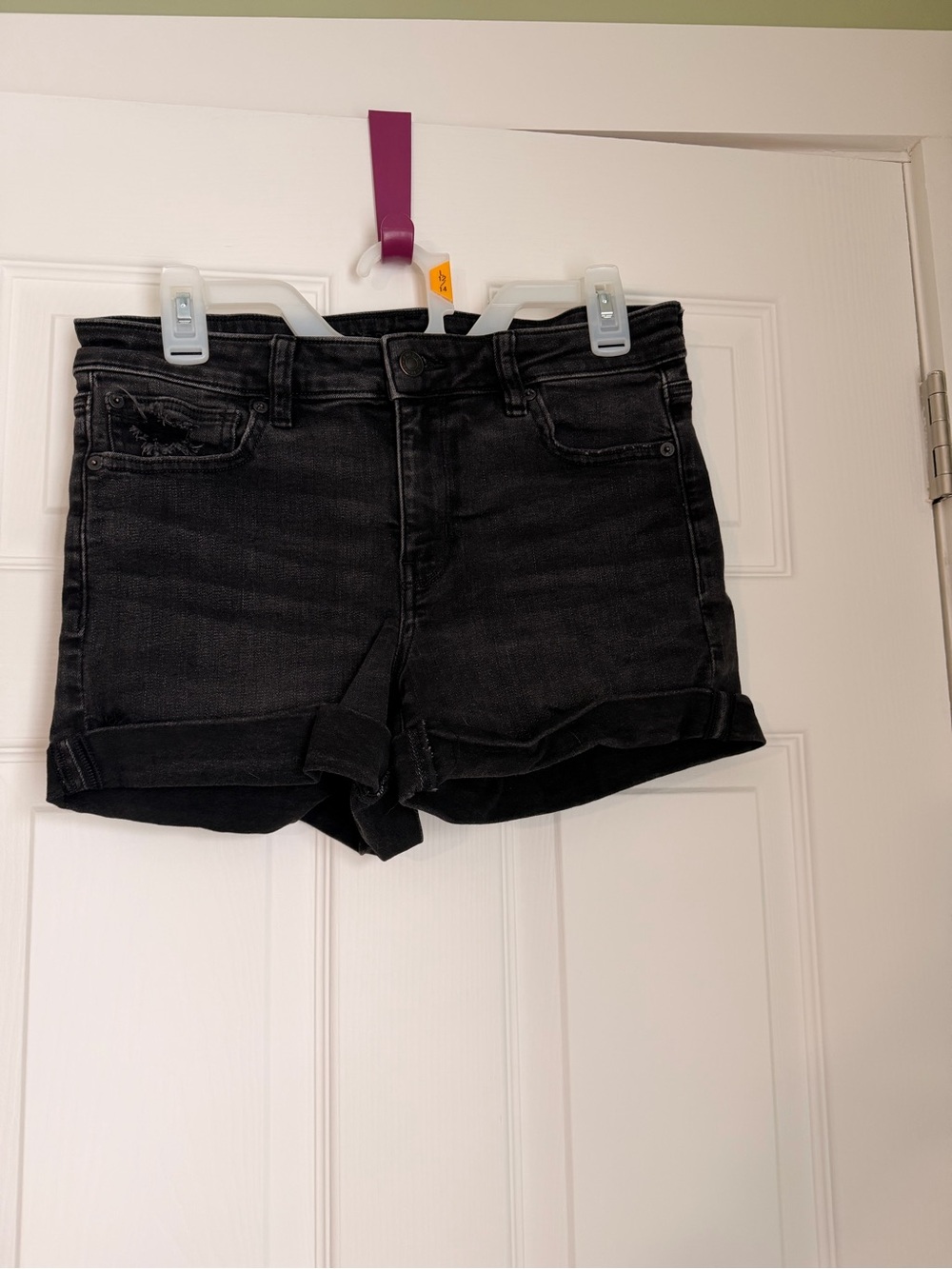 Women's Black Denim midi Rolled-Hem Shorts
